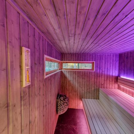 Lodge In Een Bosrijke Omgeving Met Hottub & Sauna Opt Rheezerveen 외부 사진