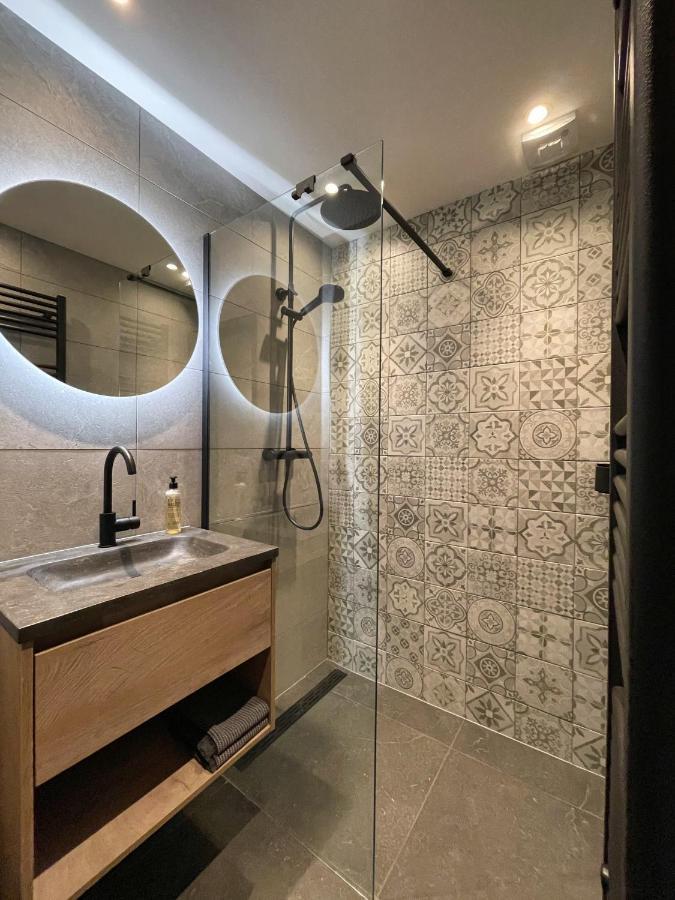 Lodge In Een Bosrijke Omgeving Met Hottub & Sauna Opt Rheezerveen 외부 사진
