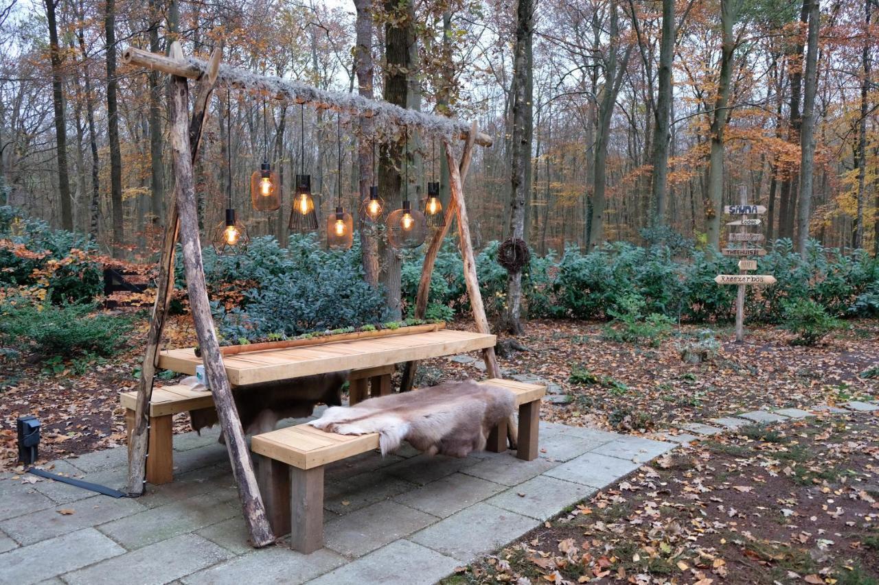 Lodge In Een Bosrijke Omgeving Met Hottub & Sauna Opt Rheezerveen 외부 사진