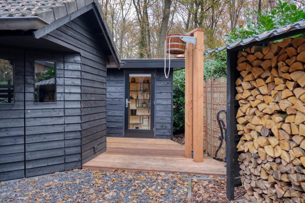 Lodge In Een Bosrijke Omgeving Met Hottub & Sauna Opt Rheezerveen 외부 사진